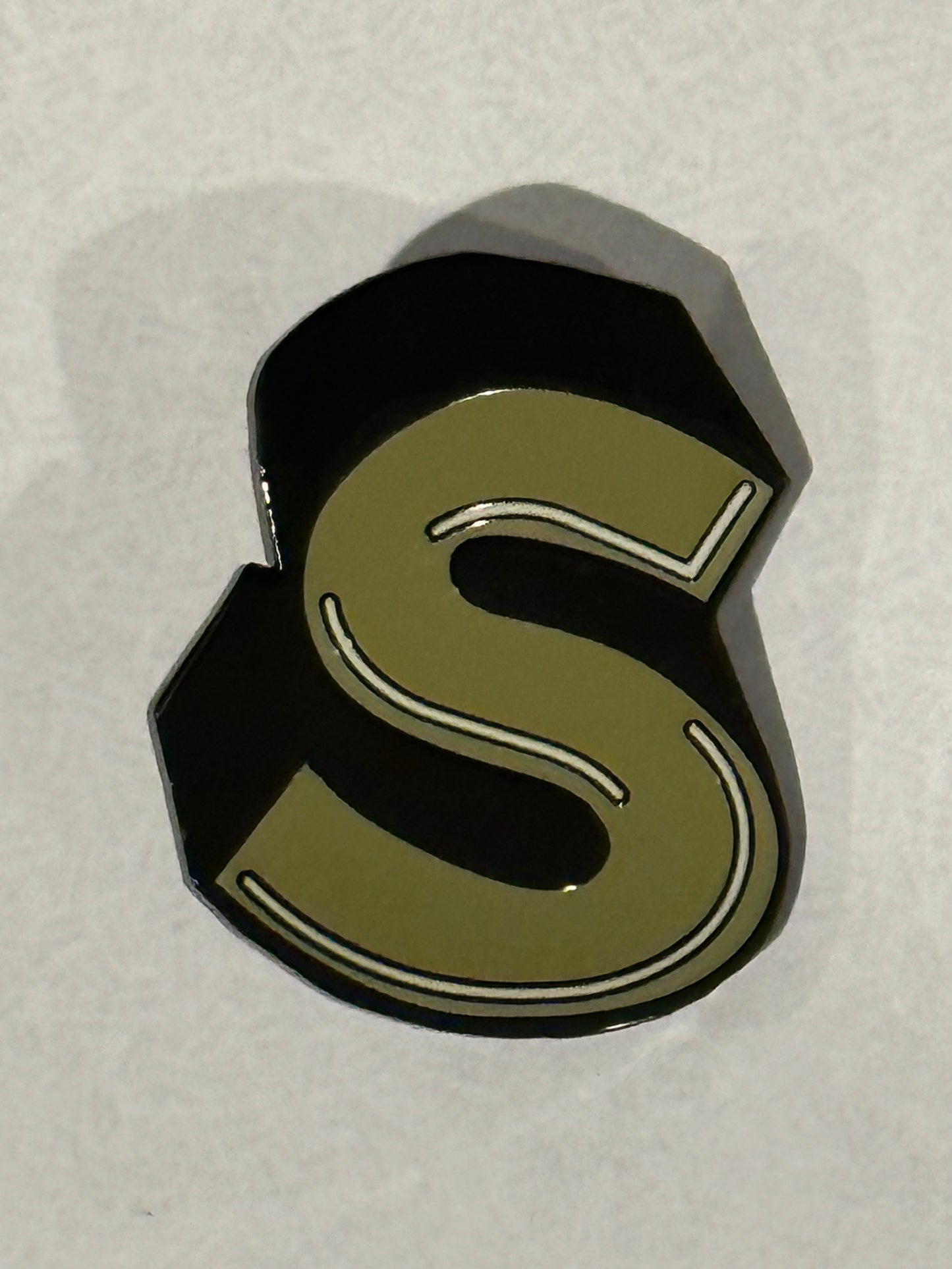 Enamel Pin Letter S